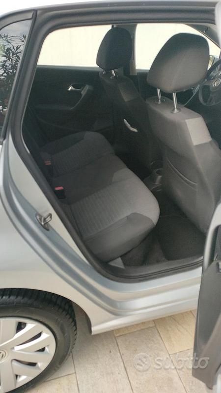 Usata VW Polo Comfortline 90 CV (66 kW) 2009 Grigio Berlina
