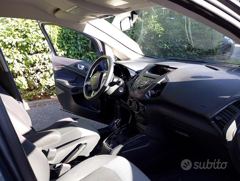 Usata Ford Ecosport 125 CV (91 kW) 2015 Grigio SUV
