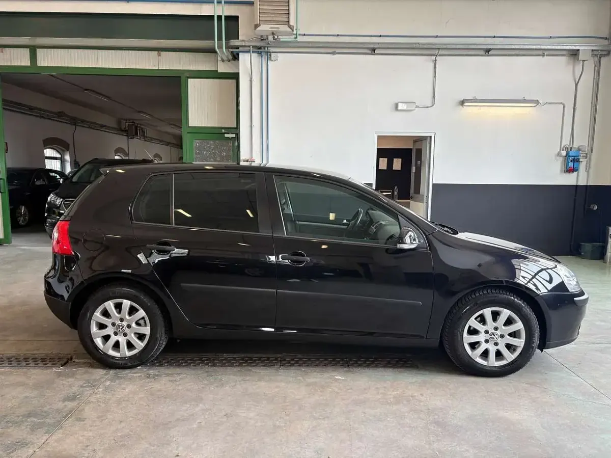 Usata VW Golf VI GT 105 CV (77 kW) 2008 Nero Utilitaria