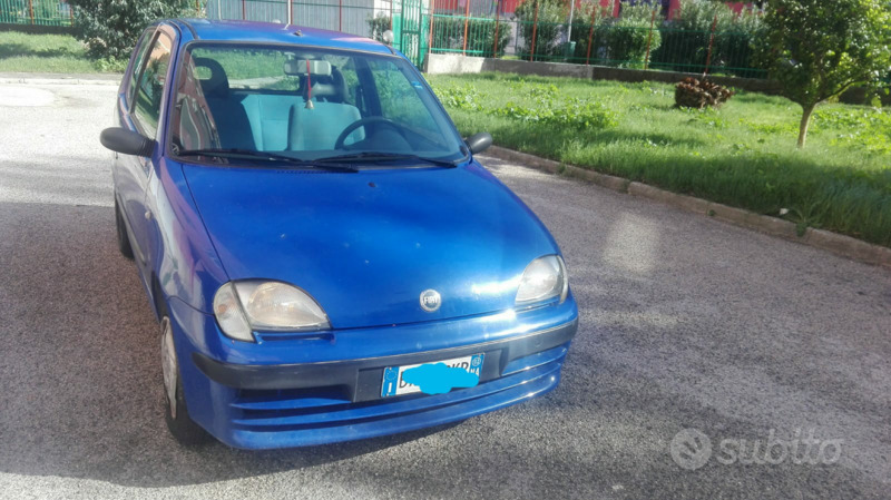 Usato 2002 Fiat 600 Benzin (1.000 €)