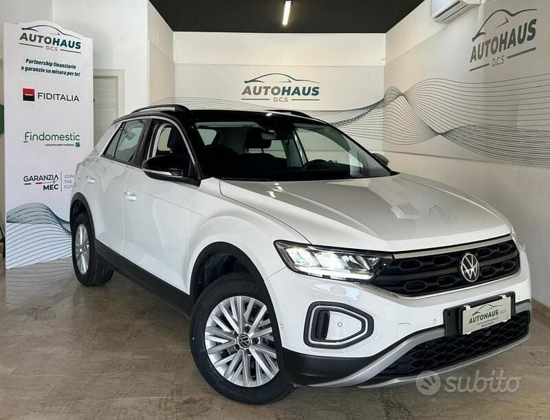 Usata VW T-Roc Life 150 CV (110 kW) 2022 Grigio SUV