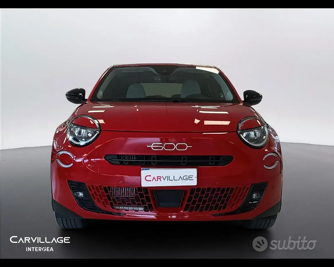 Usata Fiat 600 La Prima 101 CV (74 kW) 2025 Rosso SUV