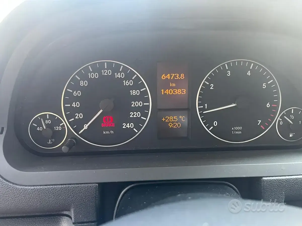 Usata Mercedes A160 95 CV (69 kW) 2010 Nero Berlina