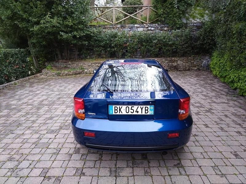 Usata Toyota Celica 142 CV (104 kW) 2000 Blu Coupé