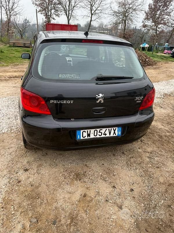 Usata Peugeot 307 90 CV (66 kW) 2005 Nero Berlina