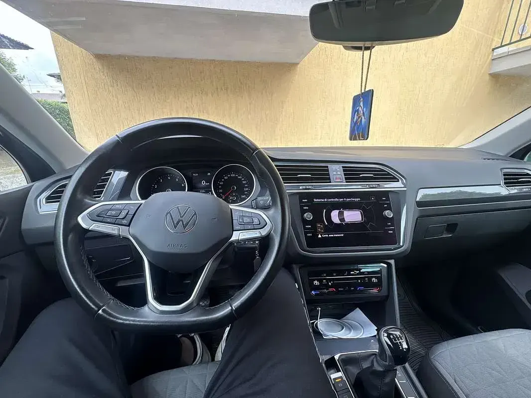 Usado VW Tiguan 131 HP (96 kW) 2021 Cinzento SUV
