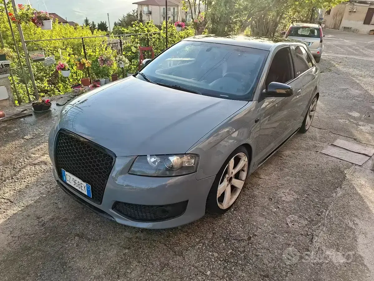 Usata Audi A3 105 CV (77 kW) 2006 Grigio Utilitaria