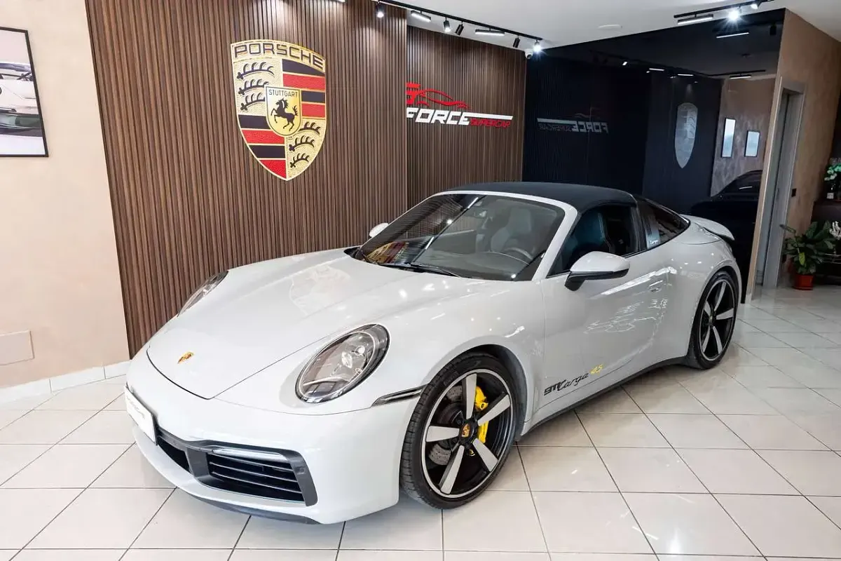 Usata Porsche 911 Targa 4S 450 CV (330 kW) 2021 Grigio Cabrio