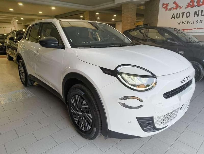 Usata Fiat 600 Comfort 101 CV (74 kW) 2024 Bianco SUV