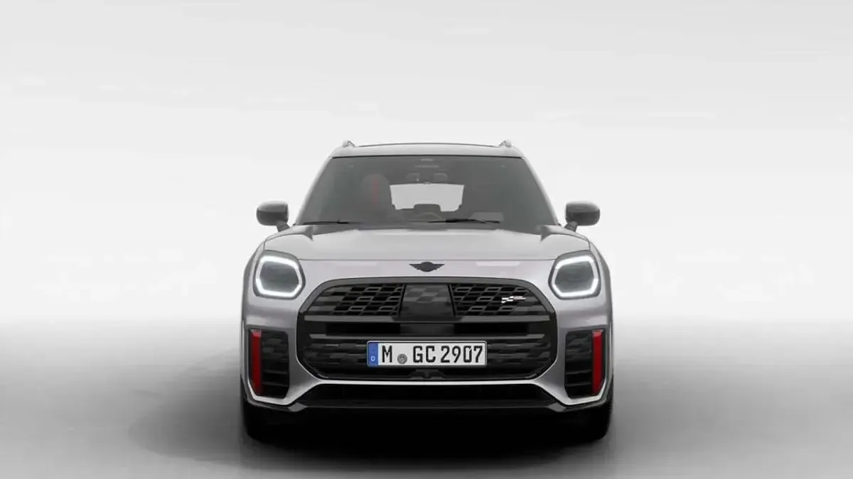 Nuova Mini John Cooper Works Countryman 300 CV (220 kW) 2026 P0c6b melting silver iii SUV