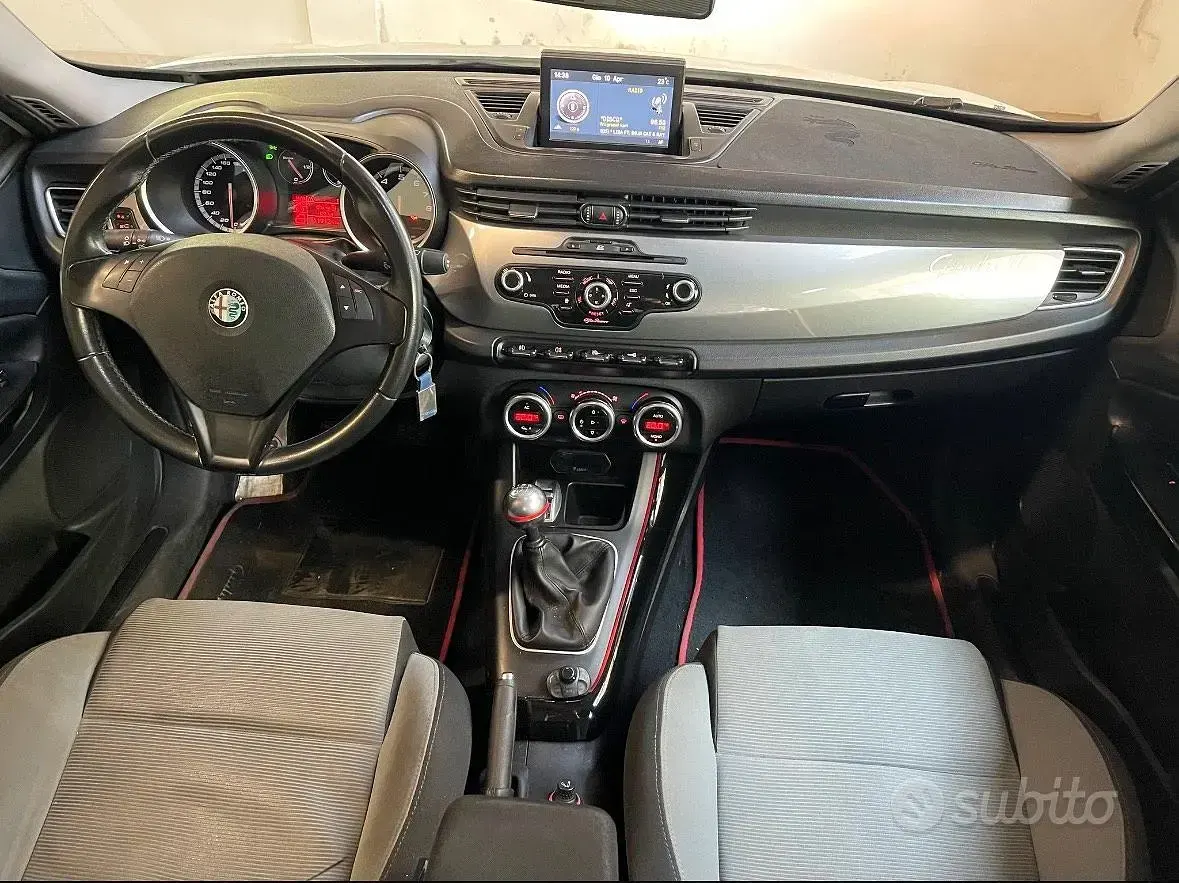 Usata Alfa Romeo Giulietta 120 CV (88 kW) 2010 Utilitaria