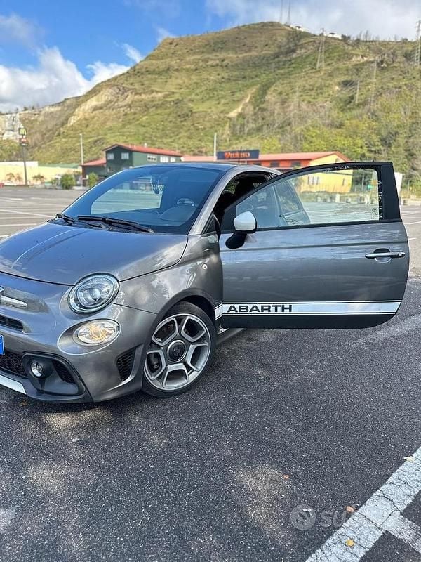 Usata Abarth 595 Turismo 165 CV (121 kW) 2022 Grigio Coupé
