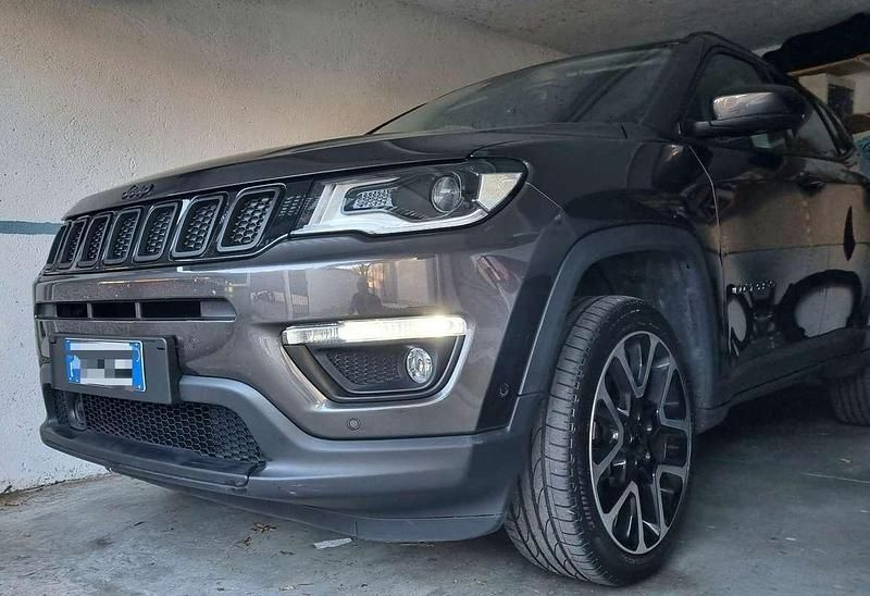 Usata Jeep Compass Limited 140 CV (102 kW) 2018 SUV