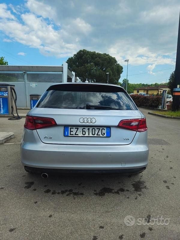 Usata Audi A3 Young 110 CV (80 kW) 2015 Berlina