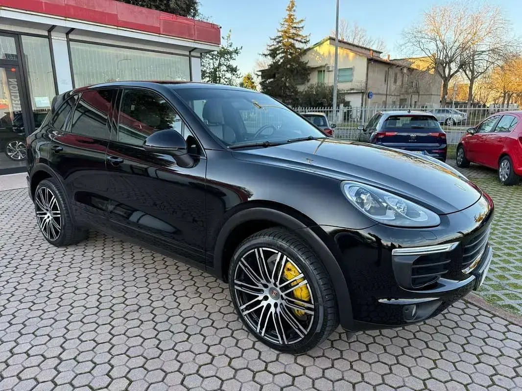 Usata Porsche Cayenne 382 CV (280 kW) 2017 SUV