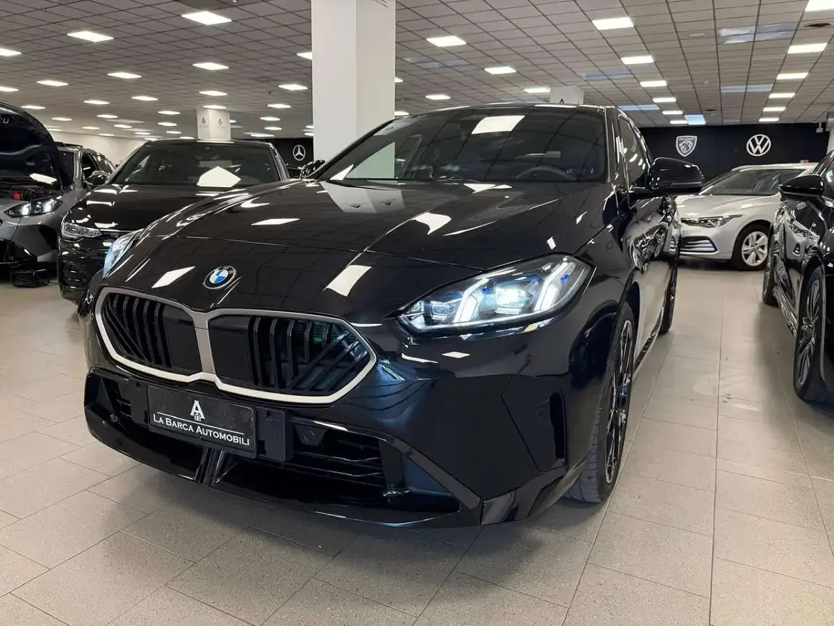 Usata BMW 118 M Sport 150 CV (110 kW) 2025 Nero Utilitaria