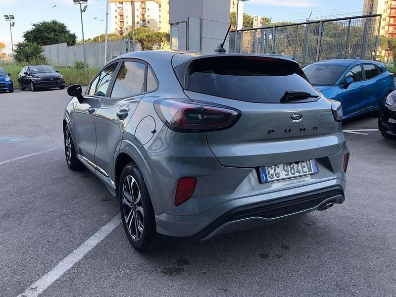 Usata Ford Puma ST-Line 120 CV (88 kW) 2021 Solar silver SUV