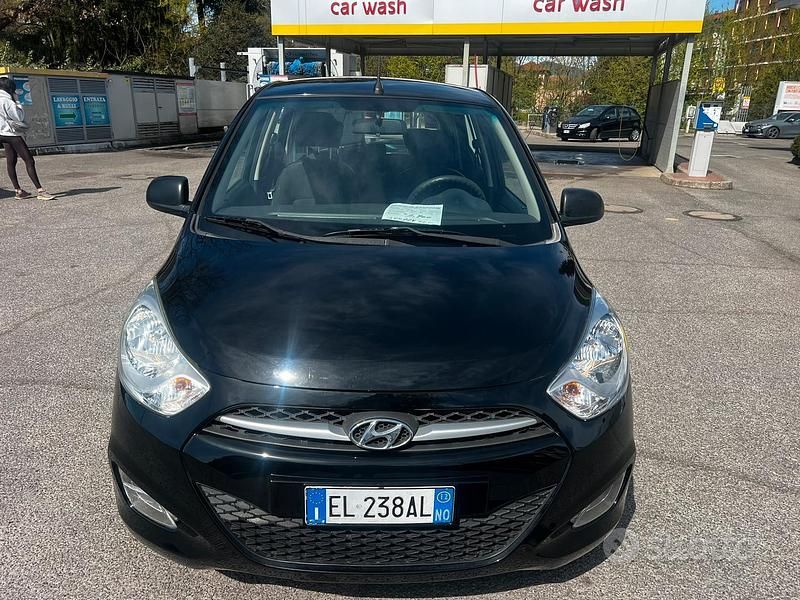 Usata Hyundai i10 86 CV (63 kW) 2012 Nero Utilitaria