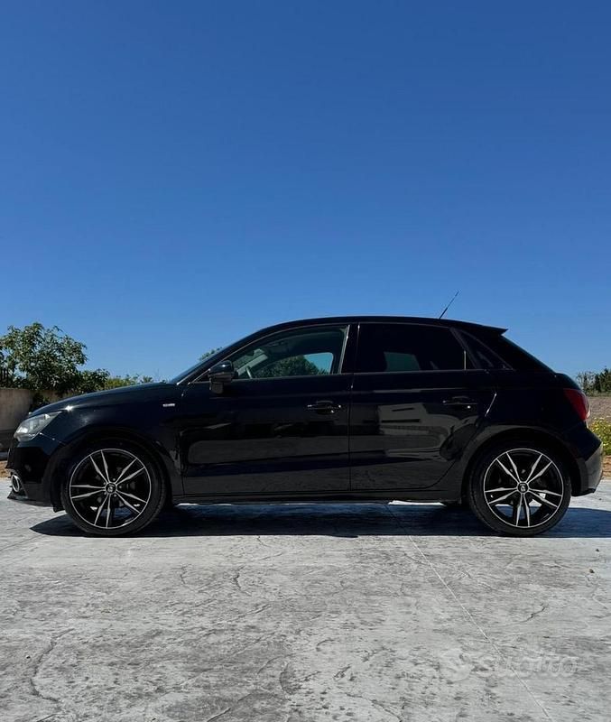 Usata Audi A1 Sportback Ambition 90 CV (66 kW) 2012 Nero Utilitaria