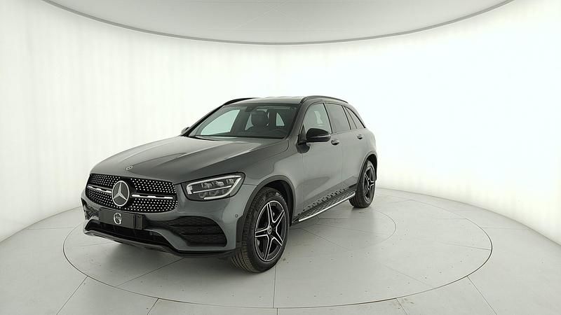 Usata Mercedes GLC300 245 CV (180 kW) 2021 Grigio SUV