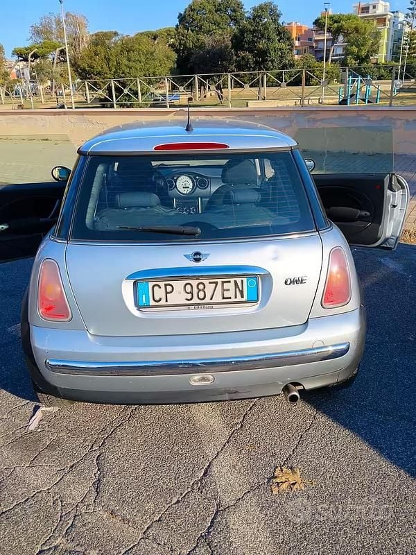 Usata Mini Cooper 2002 Utilitaria