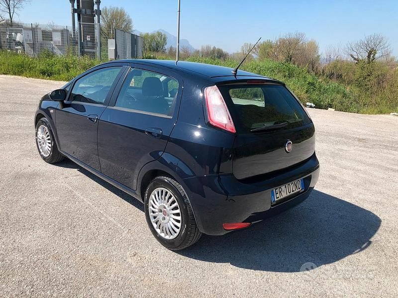 Usata Fiat Punto Evo 75 CV (55 kW) 2013 Blu Utilitaria