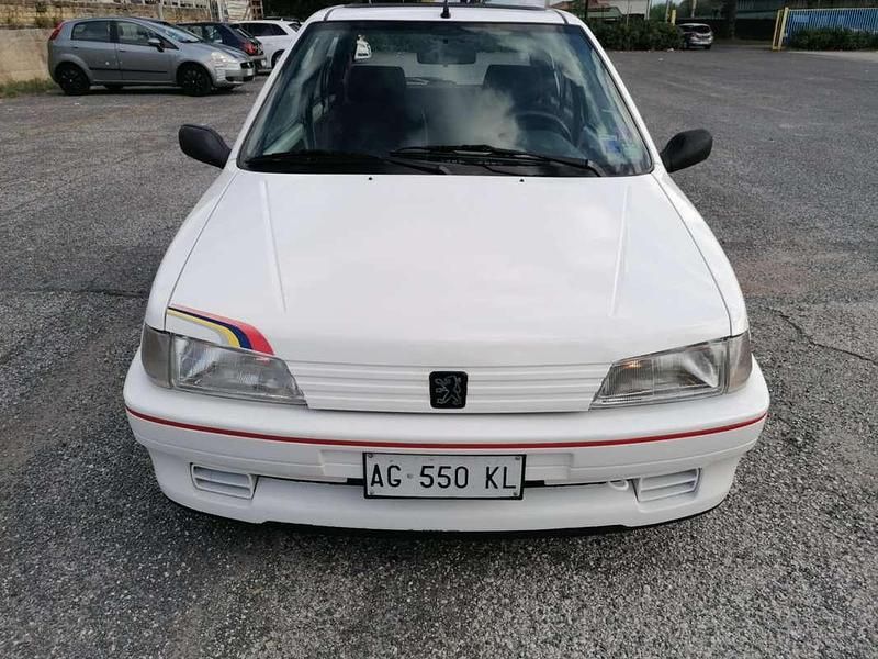 Usata Peugeot 106 98 CV (72 kW) 1995 Utilitaria
