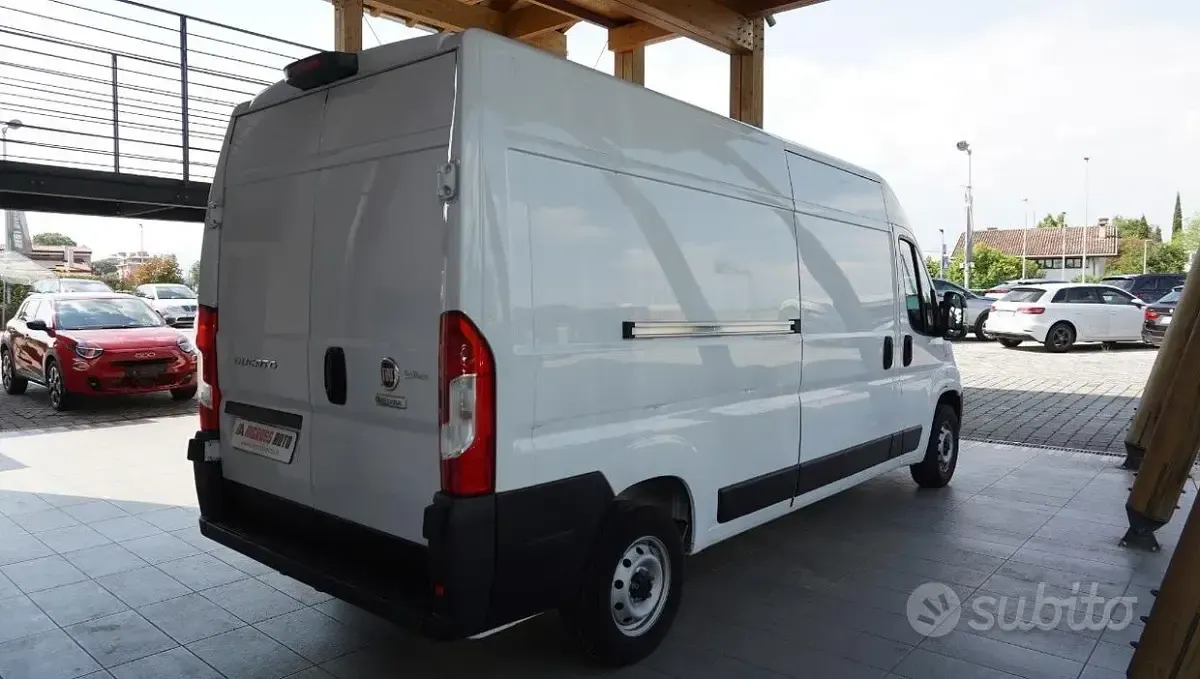 Usata Fiat Ducato 140 CV (102 kW) 2022 Bianco Furgone