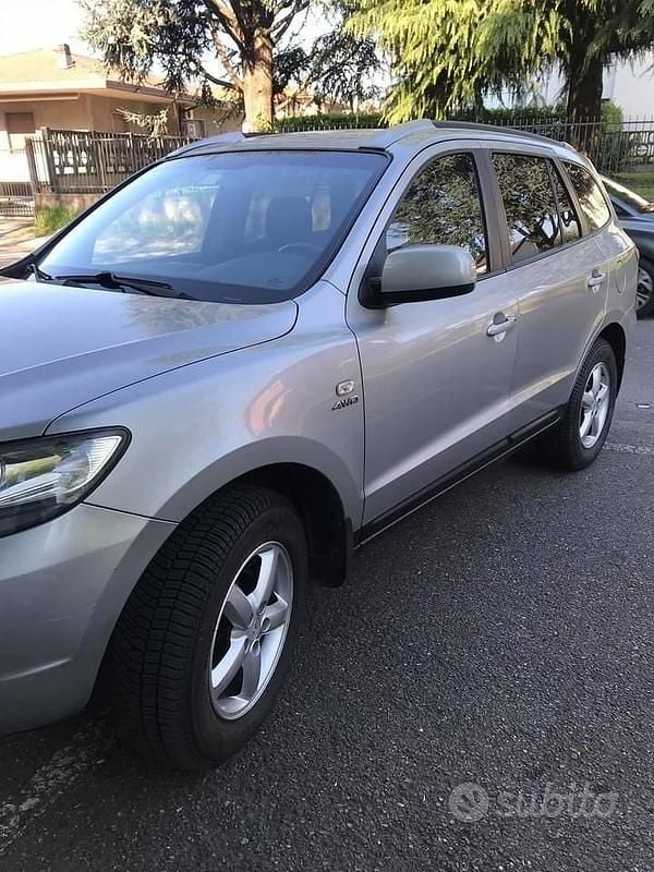 Usata Hyundai Santa Fe Dynamiq 155 CV (114 kW) 2009 Oro SUV