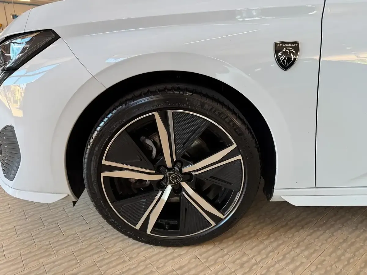 Usata Peugeot 308 GTi 135 CV (99 kW) 2025 Bianco Station wagon
