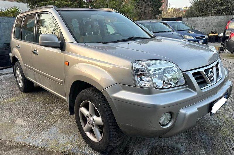 Usata Nissan X-Trail 135 CV (99 kW) 2003 Grigio SUV