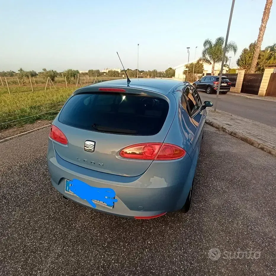 Usata Seat Leon 105 CV (77 kW) 2006 Utilitaria