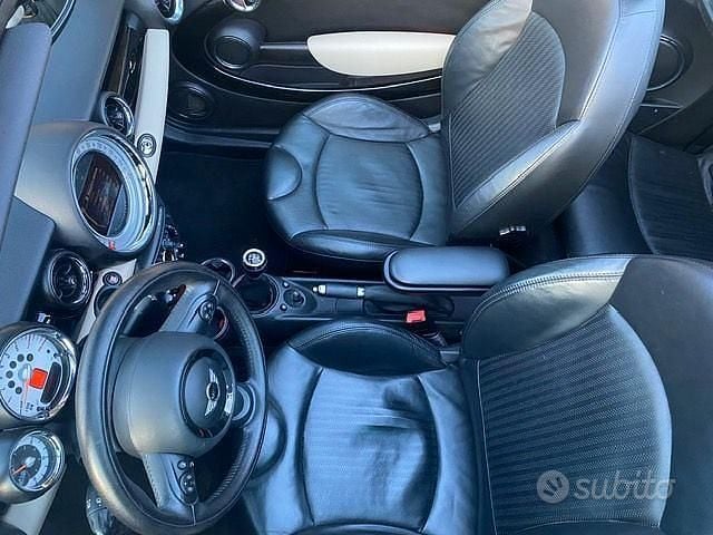 Usata Mini Cooper Cabriolet 120 CV (88 kW) 2014 Marrone Cabrio