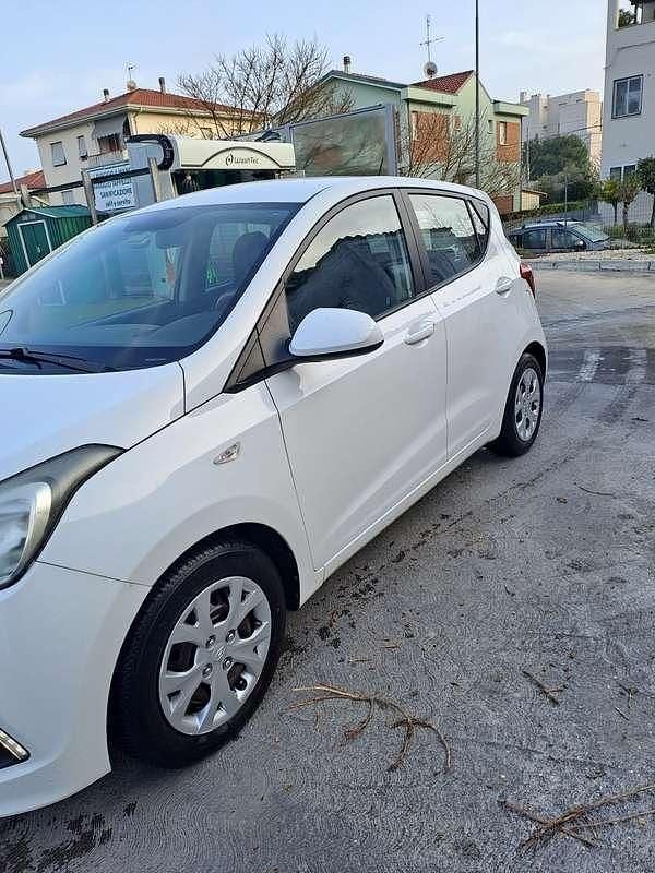 Usata Hyundai i10 Classic 69 CV (50 kW) 2014 Bianco Utilitaria