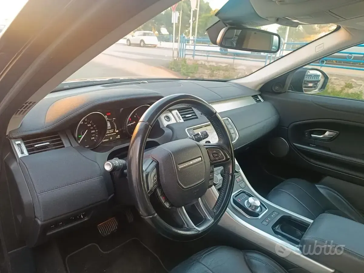 Usata Land Rover Range Rover evoque 150 CV (110 kW) 2016 Blu SUV
