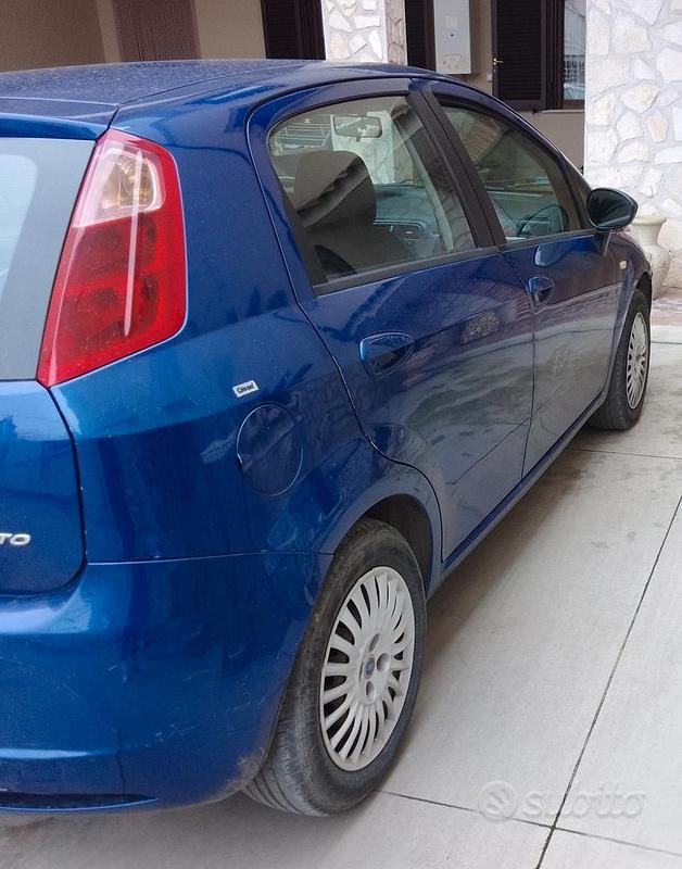 Usata Fiat Grande Punto 90 CV (66 kW) 2007 Blu Utilitaria