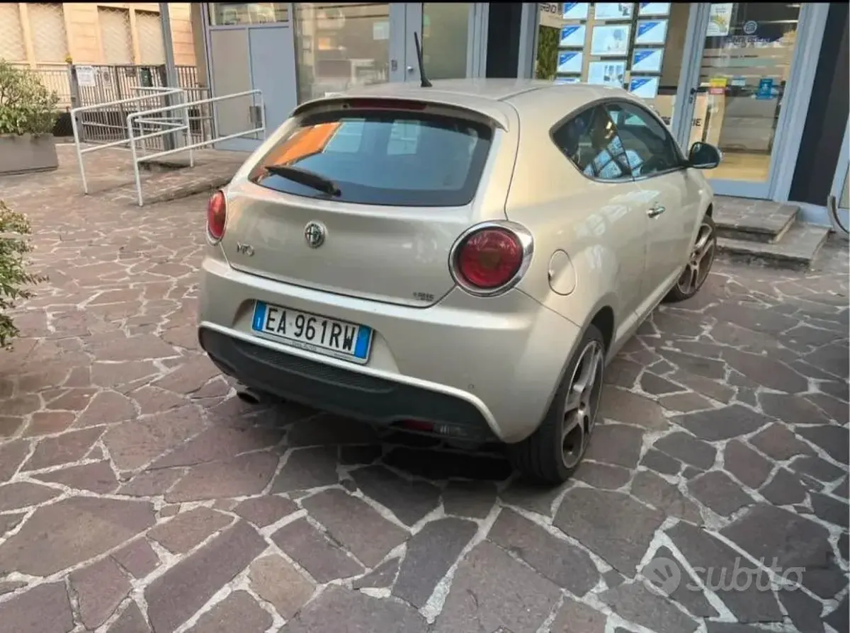 Second-hand Alfa Romeo MiTo 120 CP (88 kW) 2010 Hatchback