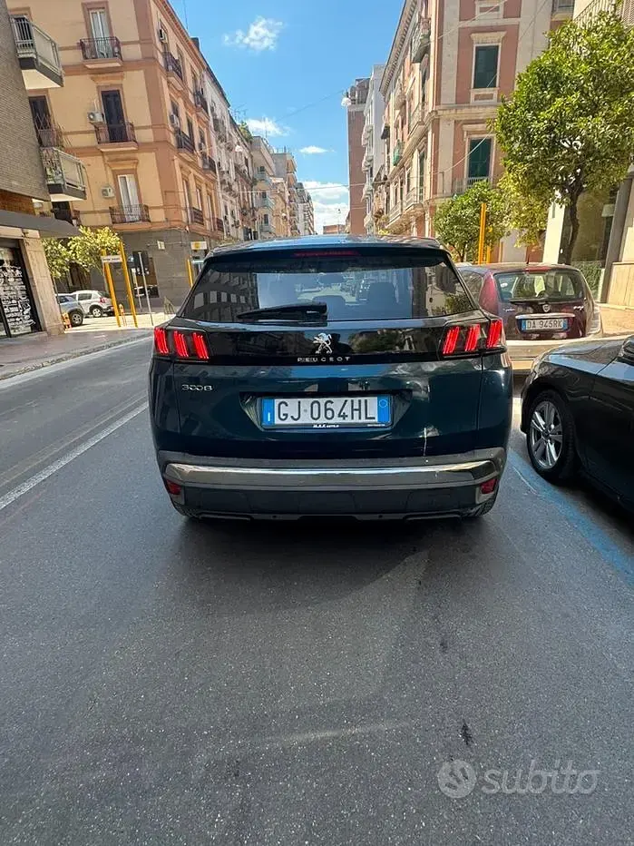 Usata Peugeot 3008 131 CV (96 kW) 2022 Bluazzurro SUV