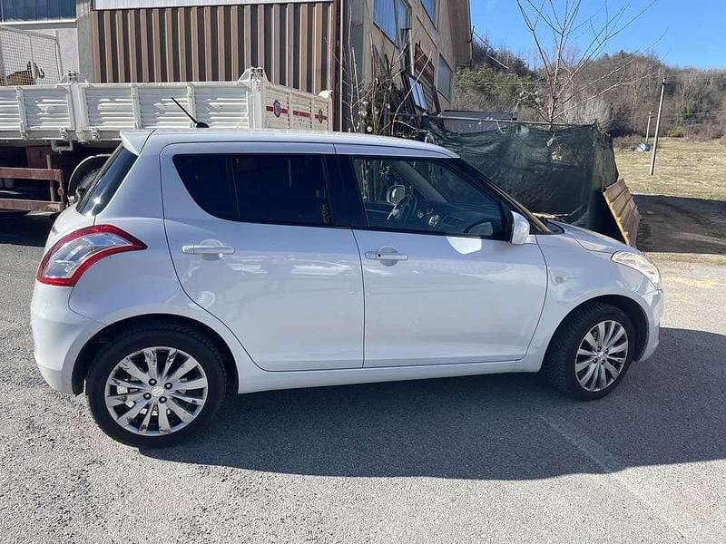 Usata Suzuki Swift GL 94 CV (69 kW) 2012 Bianco Utilitaria