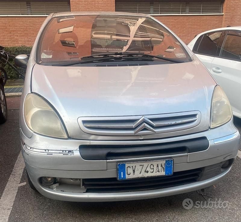 Usata Citroën Xsara Picasso Exclusive 110 CV (80 kW) 2005 Grigio Monovolume