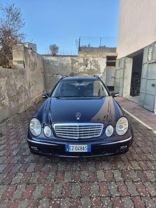 Usata Mercedes E220 Elegance 150 CV (110 kW) 2006 Station wagon