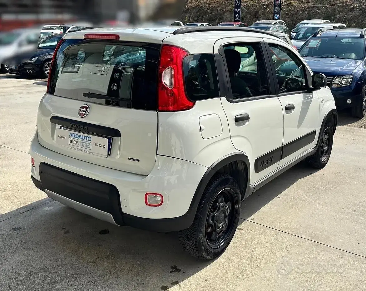 Usata Fiat Panda 4x4 86 CV (63 kW) 2019 Bianco Utilitaria
