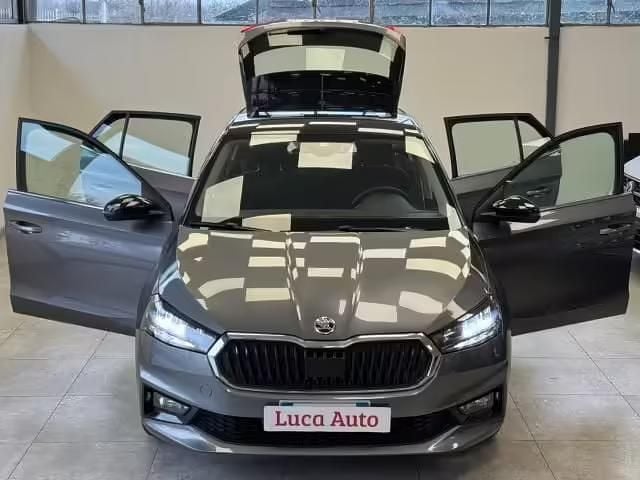 Usata Skoda Fabia 80 CV (58 kW) 2023 Grigio Utilitaria