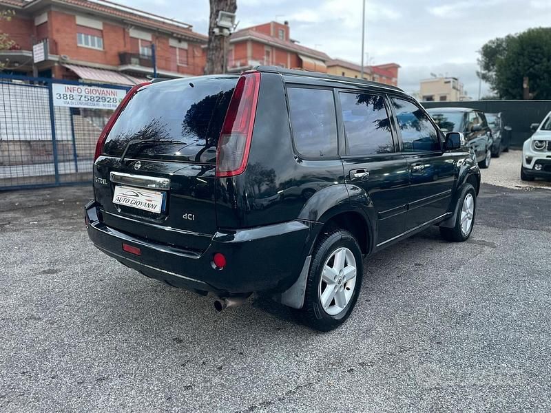 Usata Nissan X-Trail 136 CV (100 kW) 2006 Nero SUV