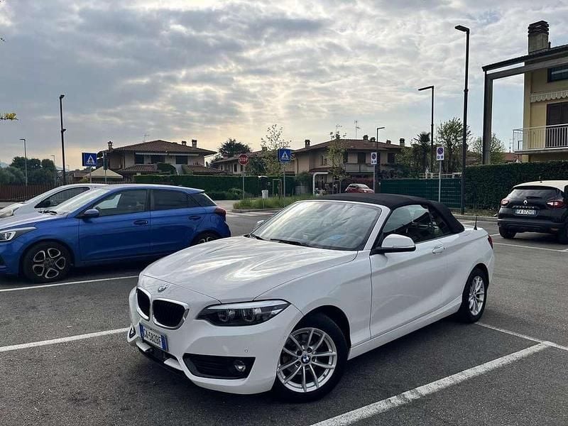 Usata BMW 218 Advantage 150 CV (110 kW) 2020 Bianco Cabrio