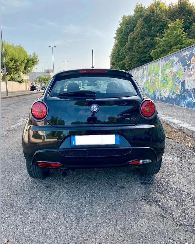 Usata Alfa Romeo MiTo 95 CV (69 kW) 2016 Nero Utilitaria