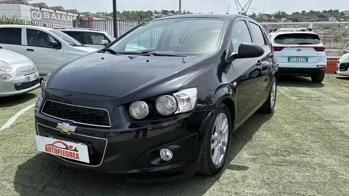 Usata Chevrolet Aveo 95 CV (69 kW) 2012 Nero Berlina
