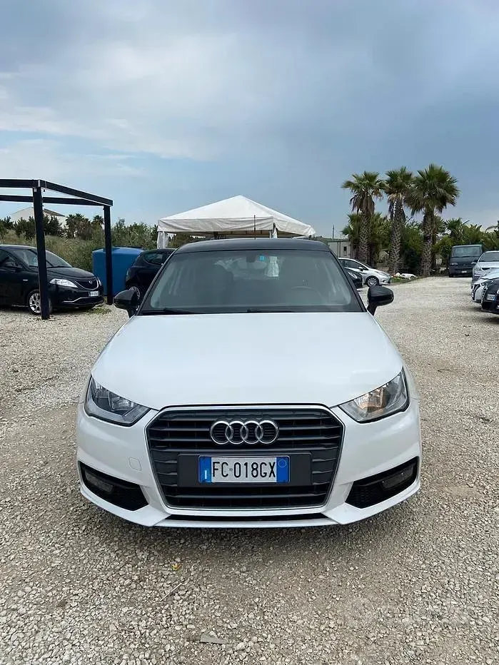Usata Audi A1 Design 90 CV (66 kW) 2015 Bianco Utilitaria