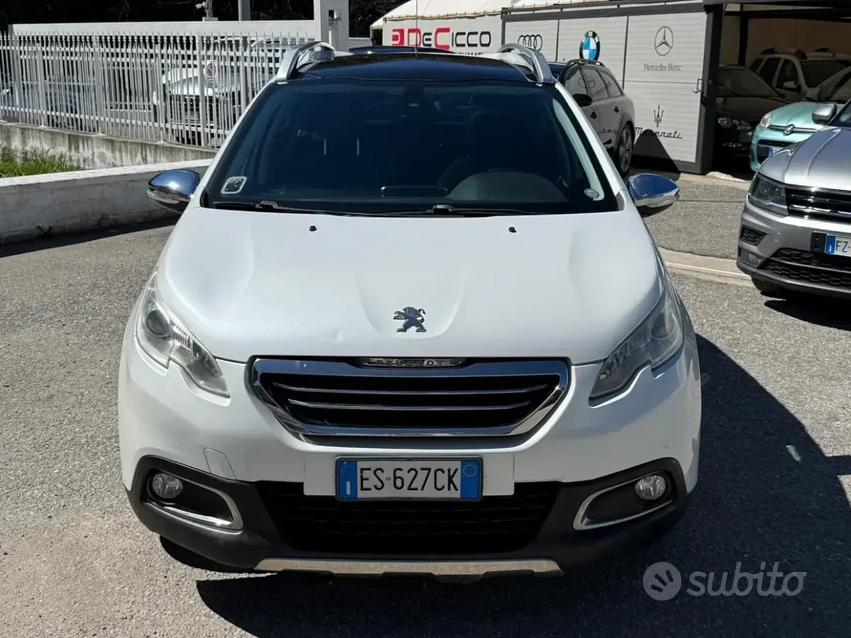 Usata Peugeot 2008 Allure 82 CV (60 kW) 2013 Bianco SUV