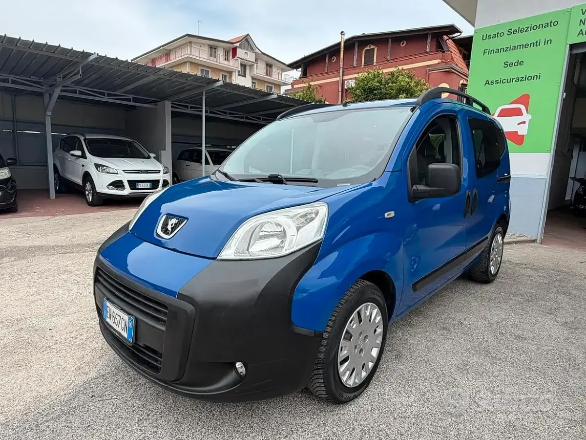Usata Peugeot Bipper Active 75 CV (55 kW) 2014 Blu Monovolume